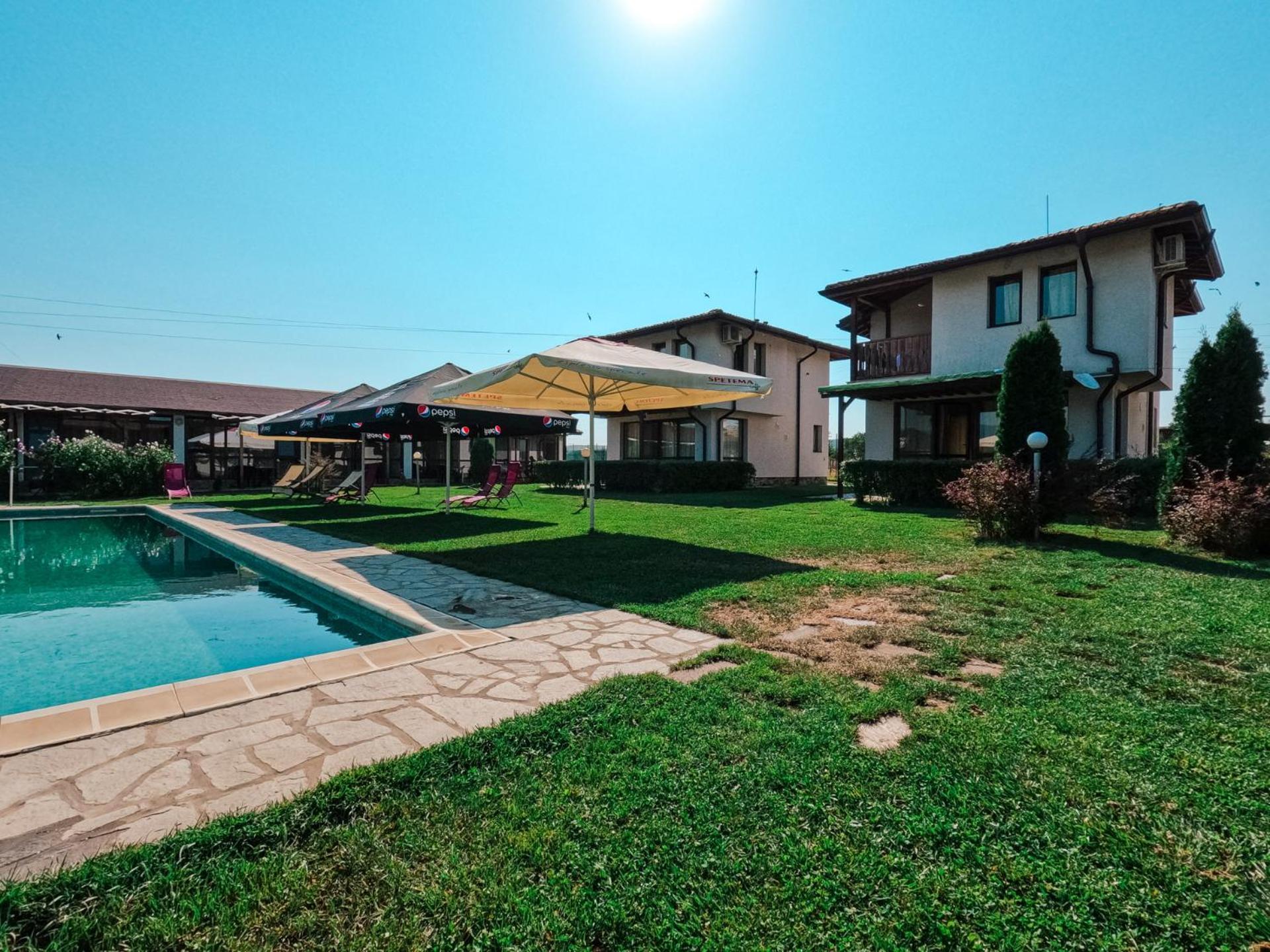 Bendida Village Pavel Banya Esterno foto
